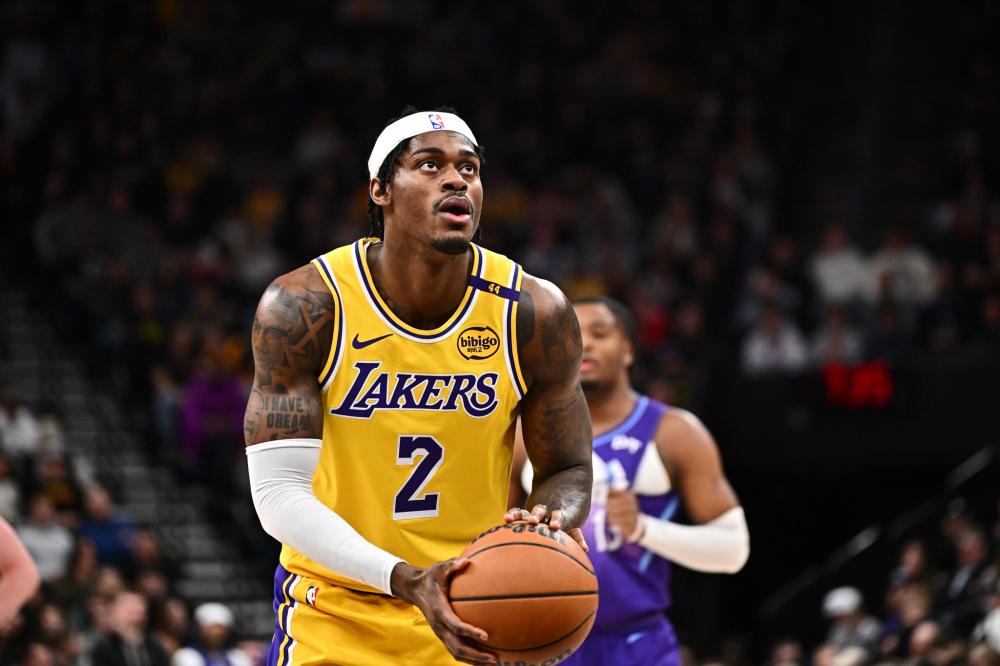 尽管他以 尽管他以