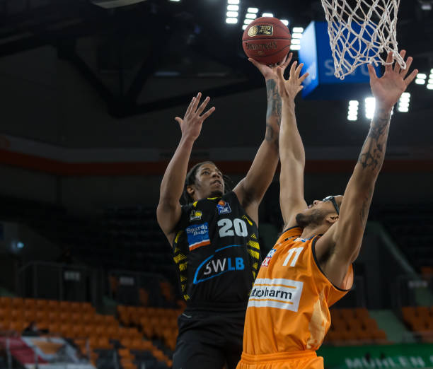 也可能对球 也可能对球