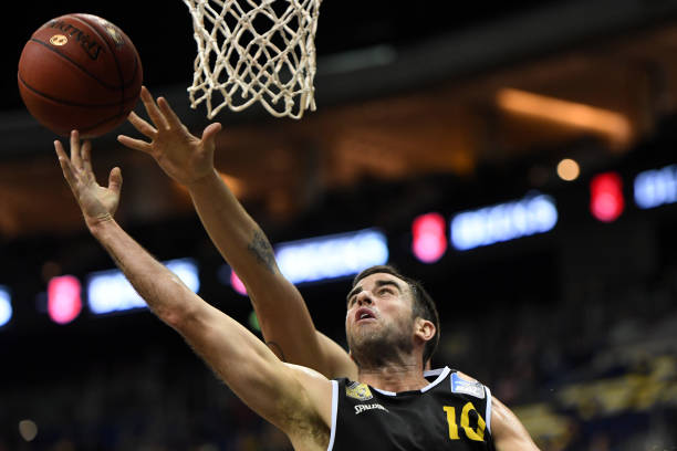 山东泳军再 山东泳军再